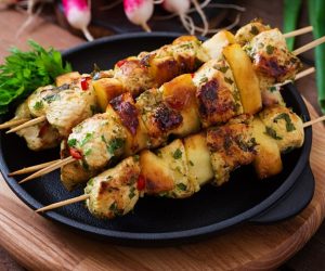 chicken-skewers-with-slices-apples-chili_2829-19992 (1)